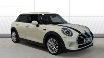 MINI Hatchback 1.5 Cooper Exclusive II 5dr Auto Petrol Hatchback